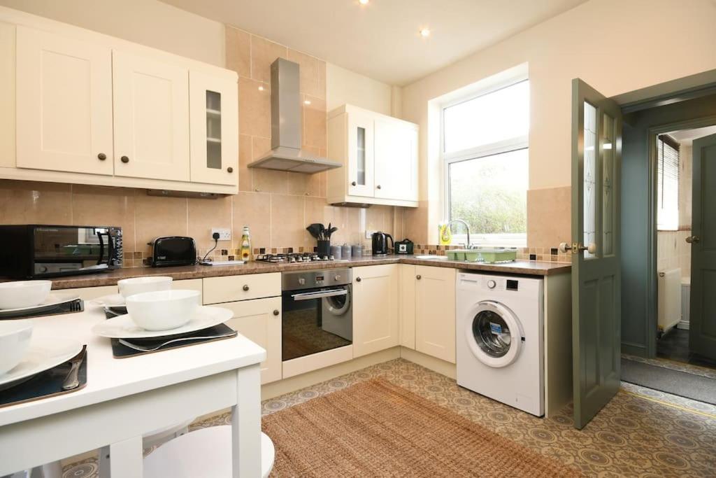 Cottage Style 3 Bedroom House - Close To City Centre & The Peaks チェスターフィールド エクステリア 写真