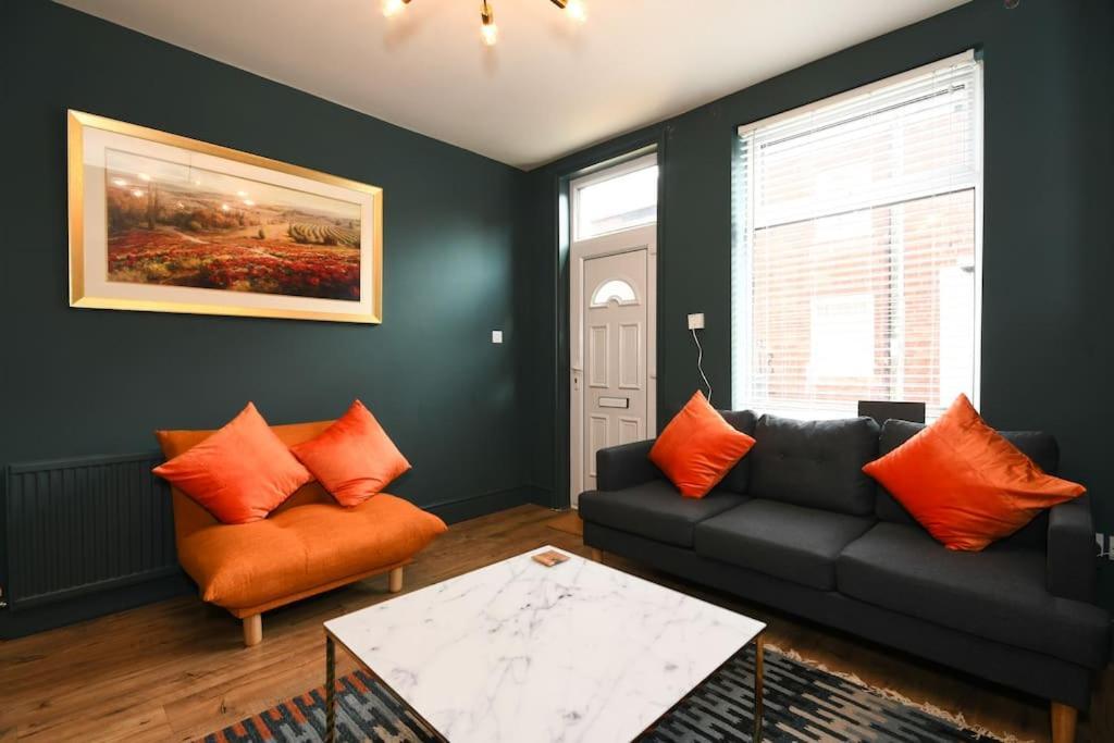 Cottage Style 3 Bedroom House - Close To City Centre & The Peaks チェスターフィールド エクステリア 写真